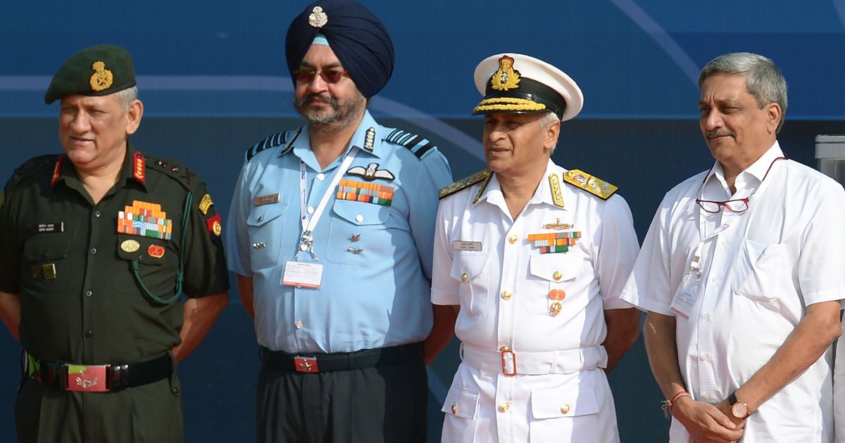 তিন বাহিনীকেই ‘কাজে’ এক করার উদ্যোগ ,অফিসারদের কাজ করতে হবে তিন বাহিনীতেই