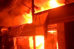 ফের বাজির গুদামে আগুন লাগল মালদহের ইংরেজবাজারে, মৃত ২ 