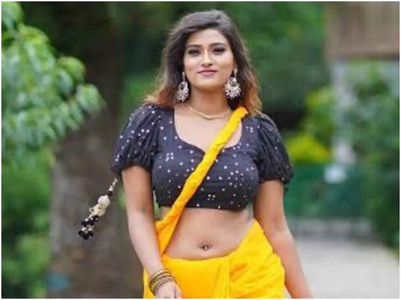 আকাঙ্ক্ষার মৃত্যুতে বীর্য রহস্য