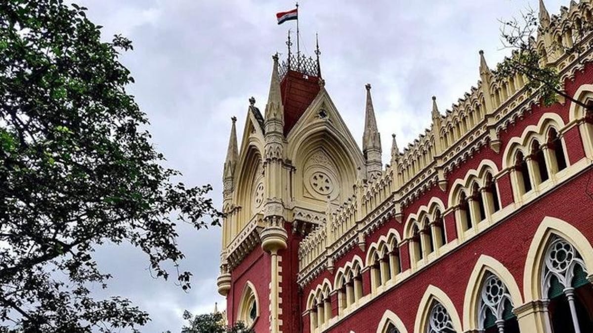এজলাসে বসেই জয়েন্ট পরীক্ষার্থীর জালিয়াতি ধরলেন বিচারপতি 