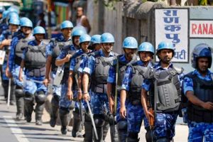 দার্জিলিঙে ৫০ কোম্পানি আধাসেনা, ‘দুর্গম কেন্দ্রে’ দু’দিন আগে যাবেন ভোটকর্মীরা