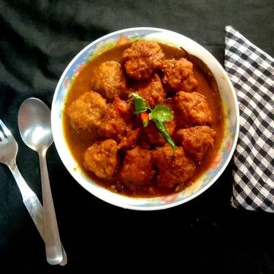 ছুটির দিনে বাড়িতেই বানিয়ে ফেলুন রুই মাছের মুইঠ্যা।