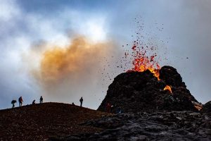 ২৪ ঘন্টার মধ্যে ২২০০ বার ভূকম্পন ,ভয়াবহ প্রাকৃতিক দুর্যোগের আশংকা আবহবিজ্ঞানীদের 