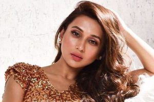 ডিসেম্বরে বিয়ে মিমির? কালিম্পংয়ে বসছে রাজকীয় আসর, পাত্র নৌসেনা কর্মকর্তা!