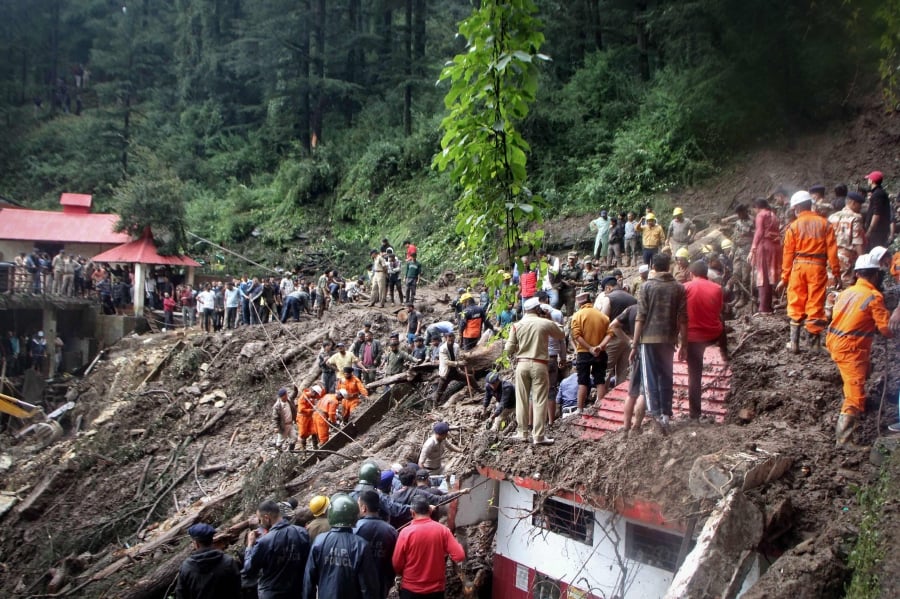প্রাকৃতিক দুর্যোগে বিপর্যস্ত হিমাচল প্রদেশে মৃতের সংখ্যা ৬০ ছাড়াল