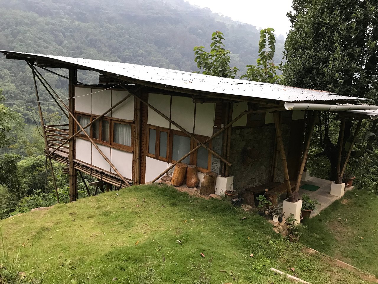 বেড়িয়ে আসুন উত্তরবঙ্গের অজানা গ্রাম বাঁশবাড়ি থেকে।