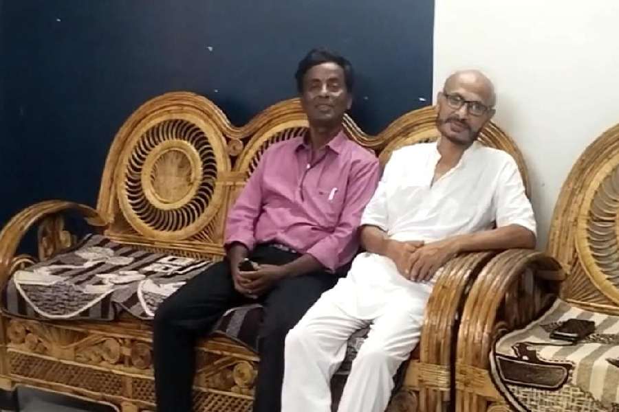 বিধানসভায় এসেই পরিষদীয় মন্ত্রীর কাছে খমক খেলেন নির্মলচন্দ্র রায়