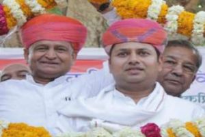 গেহলট-পুত্র বৈভবকে ইডি-র তলব , প্রদেশ কংগ্রেস সভাপতির বাড়িতে তল্লাশি 