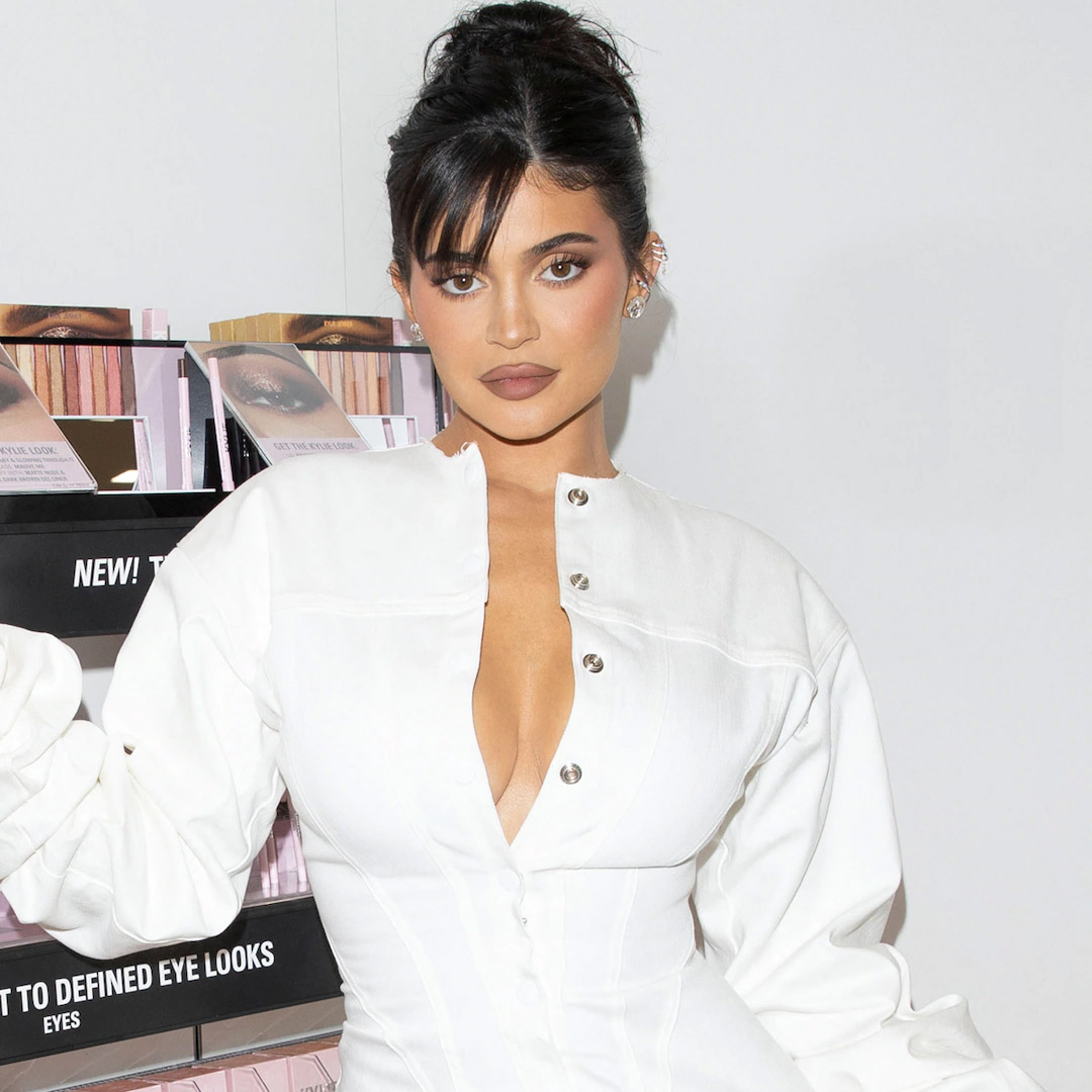 ইজরায়েলকে সমর্থন করে তোপের মুখে কাইলি জেনার