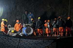 উত্তরাখণ্ডে ভারী বৃ্ষ্টির সঙ্গে তুষারপাতের সম্ভাবনা, উদ্ধারকাজে বাধা হতে পারে প্রকৃতি 