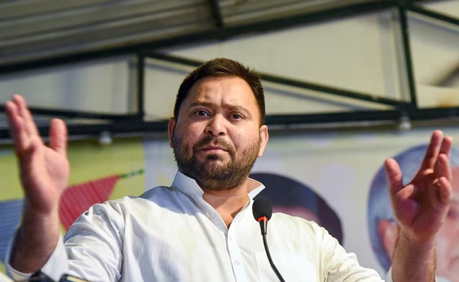 তেজস্বীকে তলব ইডি-র, ৫ জানুয়ারি হাজিরার নির্দেশ