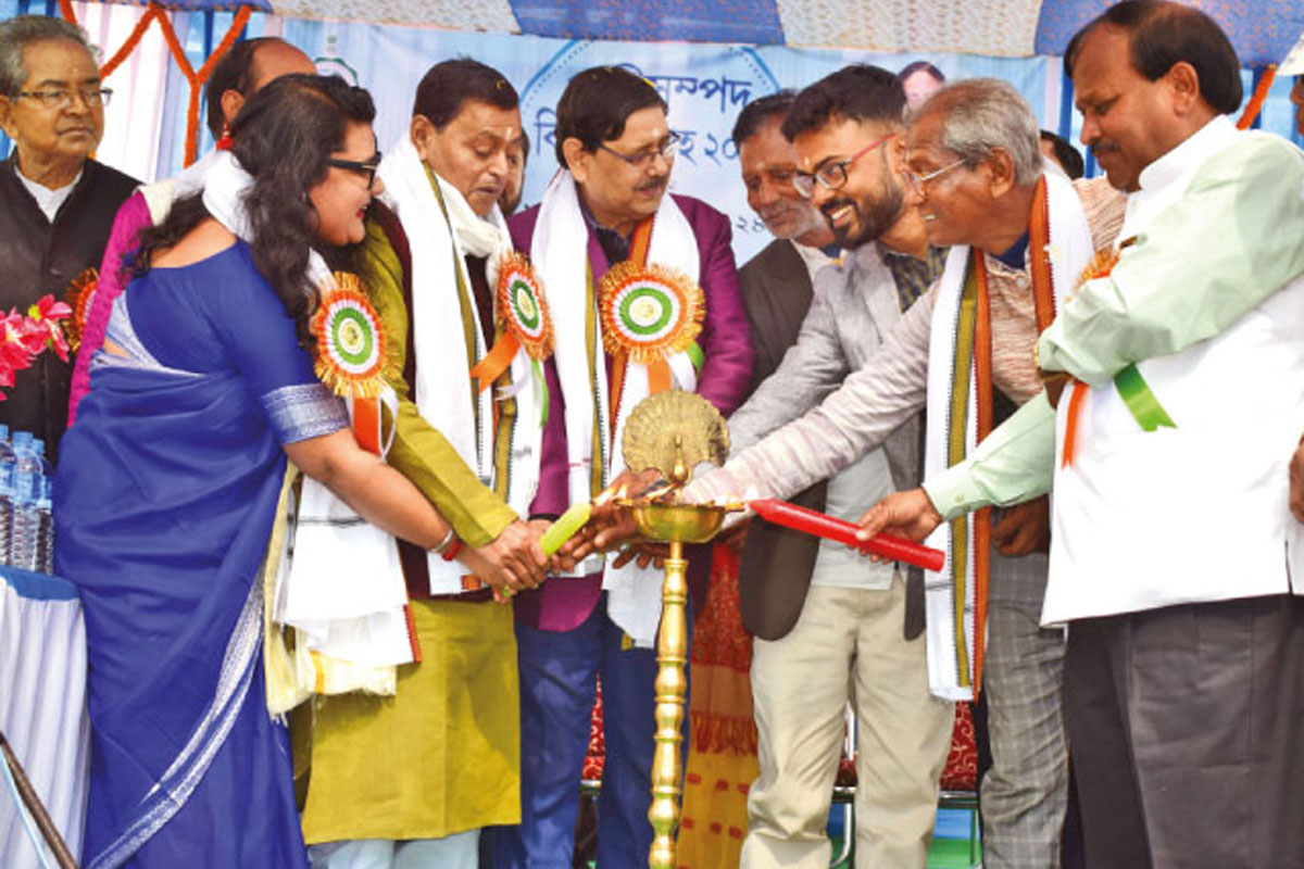 প্রাণিপালন নিয়ে স্বপনের মডেল ভিলেজ গড়ার স্বপ্ন