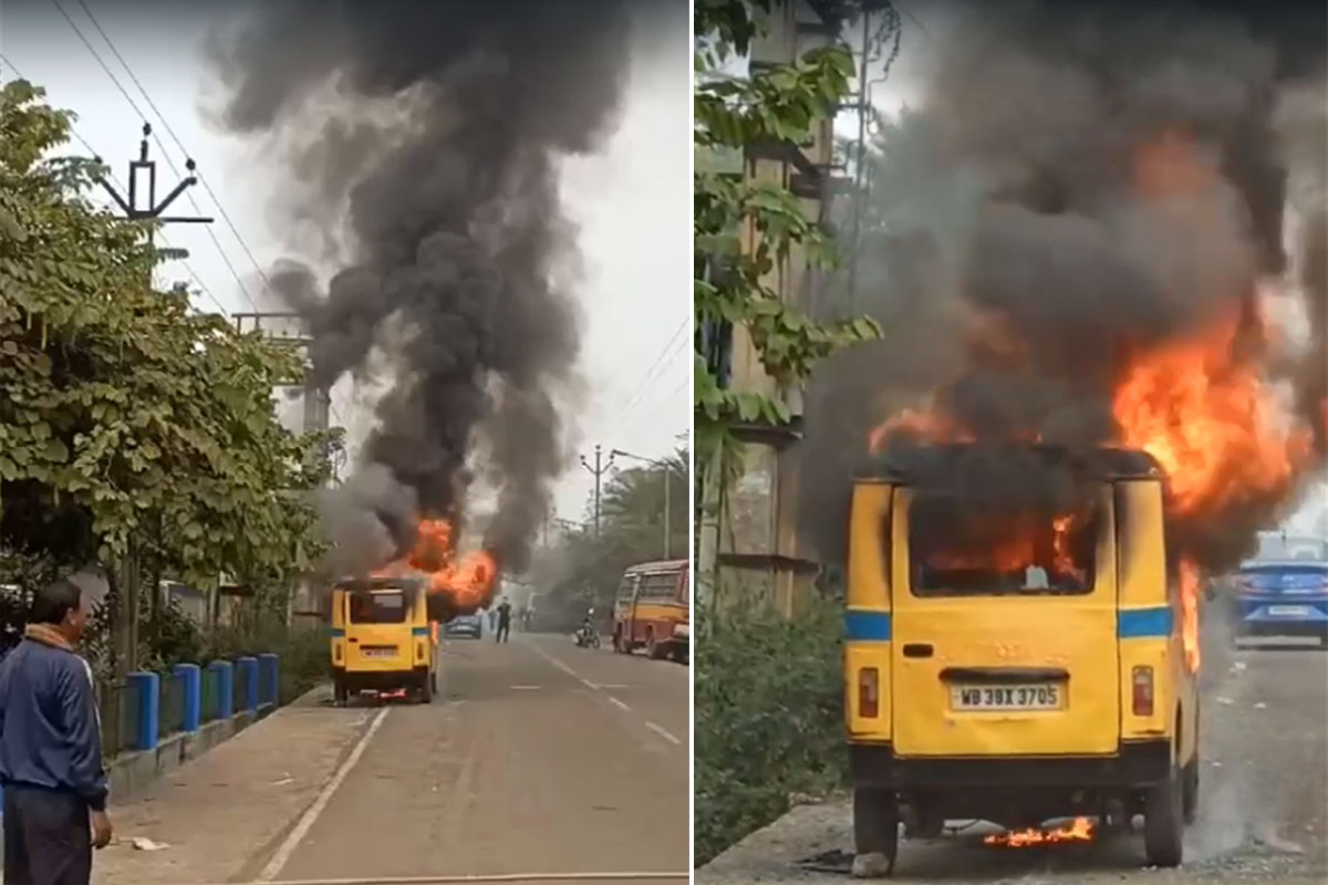 পশ্চিম বর্ধমানে একটি পুলকারে অগ্নিকান্ড