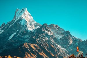 লোভনীয় হাতছানিতে বিপদজনক 