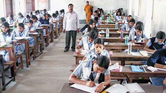 উচ্চমাধ্যমিকের ফল প্রকাশ কবে? ইঙ্গিত চিরঞ্জীব ভট্টাচার্যের