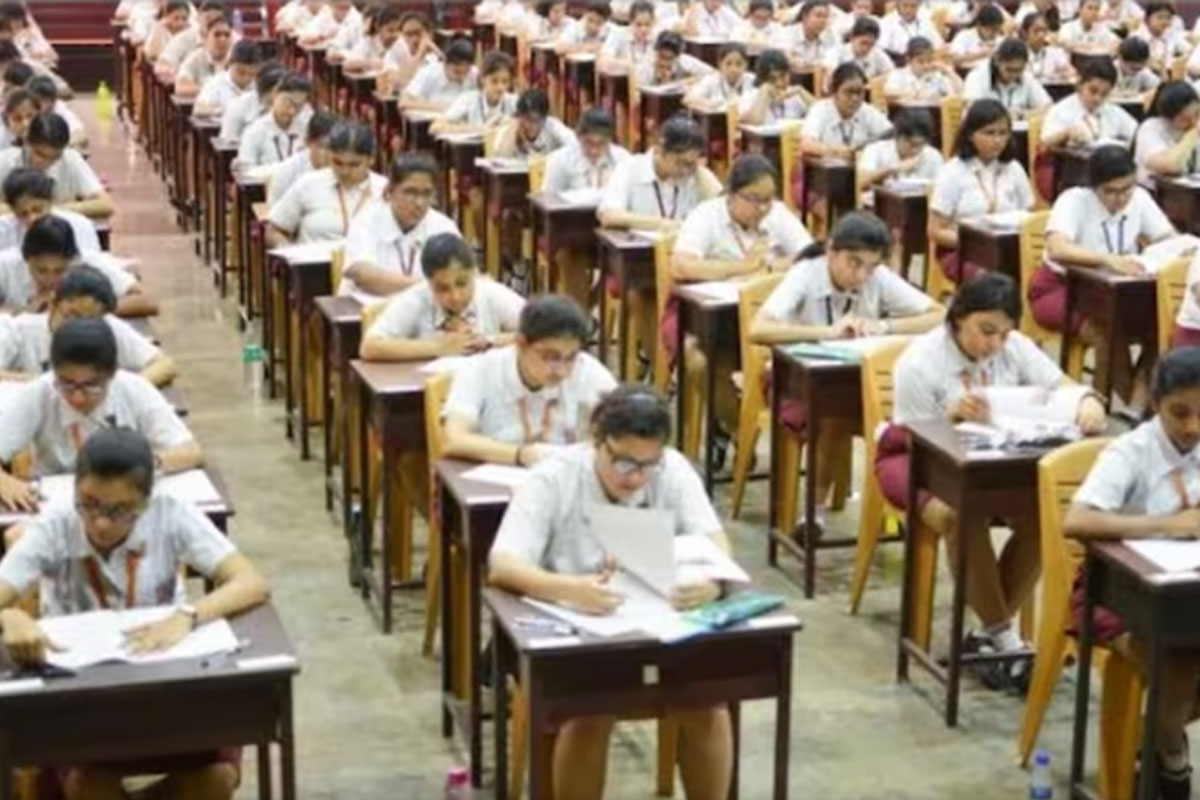 মাধ্যমিকের কন্ট্রোল রুমের ফোন নম্বর প্রকাশ করল মধ্যশিক্ষা পর্ষদ