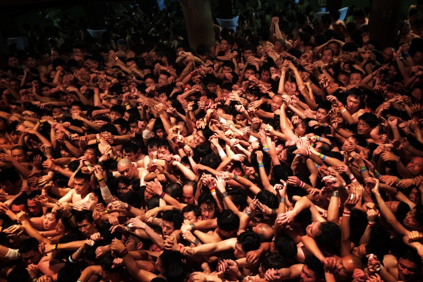 ১৬৫০ বছরের ইতিহাস পাল্টে এবার জাপাননের উলঙ্গ উৎসবে মহিলারাও