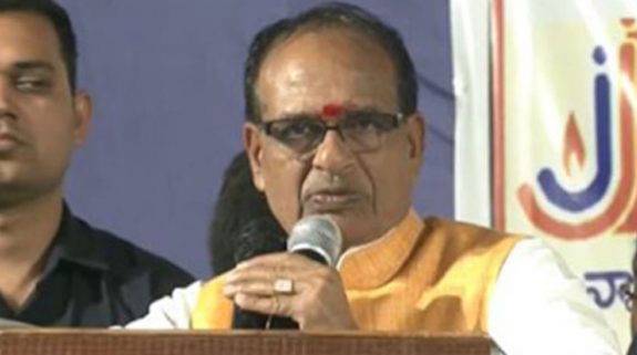 এবার রাজ্যের বকেয়া আদায়ে তৃণমূলের ১০ সাংসদ কেন্দ্রের মন্ত্রীদের মুখোমুখি বসতে চায়