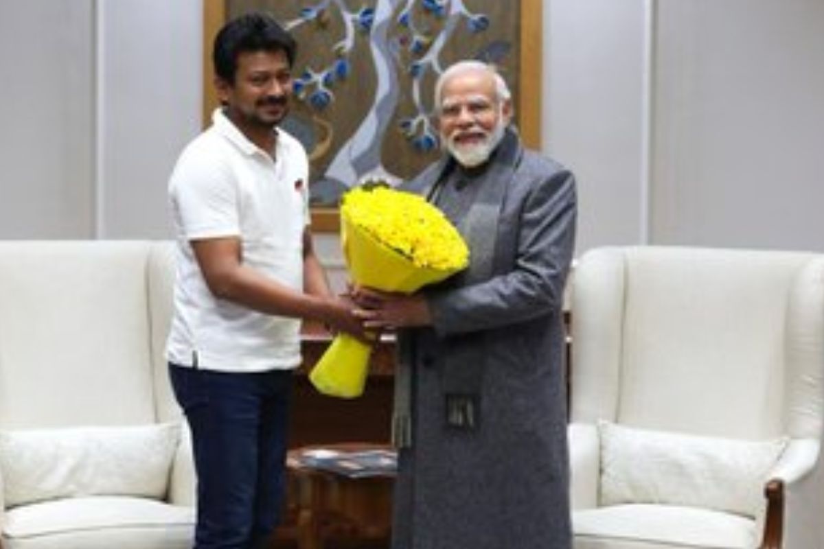 প্রধানমন্ত্রীর সঙ্গে স্ট্যালিন পুত্রের সাক্ষাৎ, গলছে সম্পর্কের বরফ