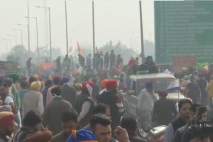 ফের ‘দিল্লি চলো’র ডাক দিলেন কৃষকরা, ১০ মার্চ দেশব্যাপী ‘রেল রোকো’ কর্মসূচি