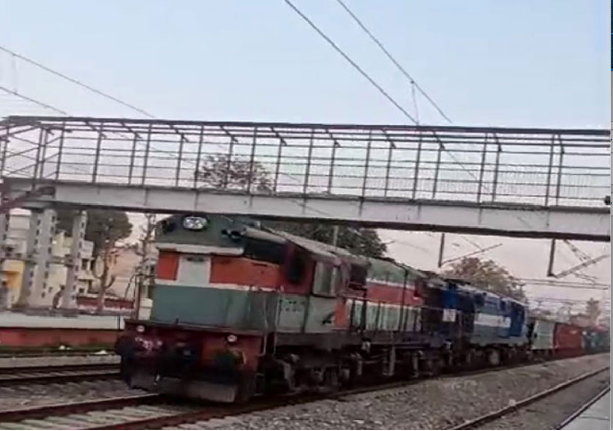 পাঠানকোটে চালক ছাড়াই ৮৪ কিলোমিটার ছুটল মালগাড়ি