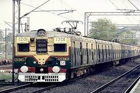 আগামীকাল রাজ্য পুলিশের নিয়োগ পরীক্ষা, বাড়তি লোকাল ট্রেন চালাবে রেল