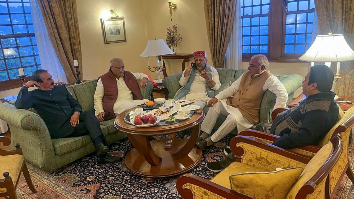 হিমাচলে দোলাচল, সঙ্কটে কংগ্রেস 