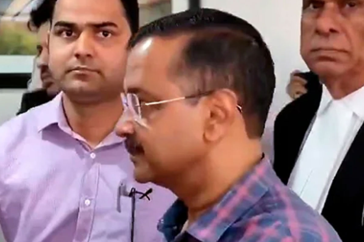 ফের এসিপির বিরুদ্ধে দুর্ব্যবহারের অভিযোগ কেজরিওয়ালের, সিসিটিভি জমা দেওয়ার নির্দেশ বিচারকের