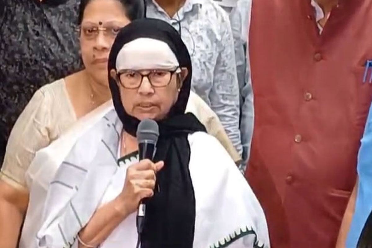 অসুস্থ অবস্থাতেও গার্ডেরিচে ঘটনাস্থল পরিদর্শনে গেলেন মুখ্যমন্ত্রী