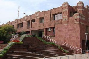 জওহরলাল নেহরু বিশ্ববিদ্যালয়ে ছাত্র রাজনীতিকে কেন্দ্র করে পুলিশের তৎপরতা