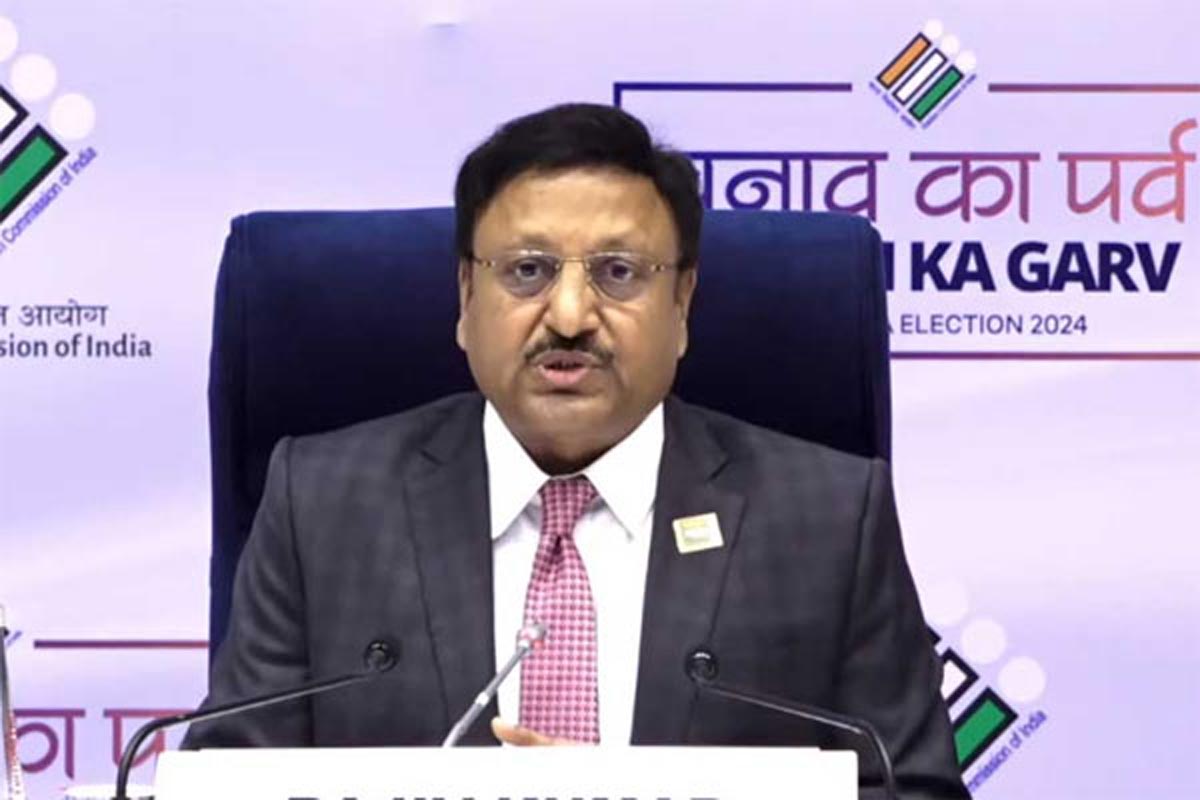 ভোটগণনায় কোনও ত্রুটি হবে না জানিয়েও হিংসা ঠেকানোর দায় রাজ্যের ওপরই ছাড়লেন রাজীব কুমার