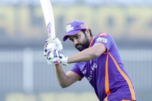 হিটম্যান রোহিত অনুশীলনে নেমে পড়লেন