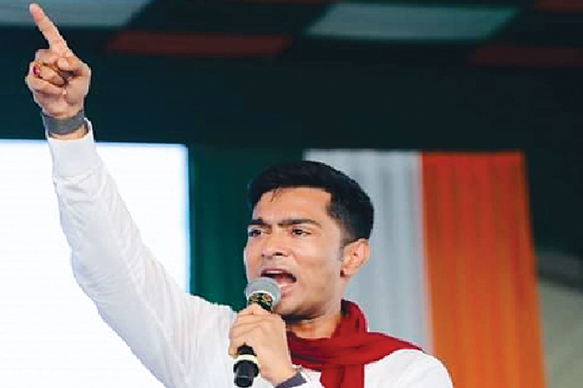 আজ জলপাইগুড়ির ঝড় বিধ্বস্ত এলাকায় অভিষেক