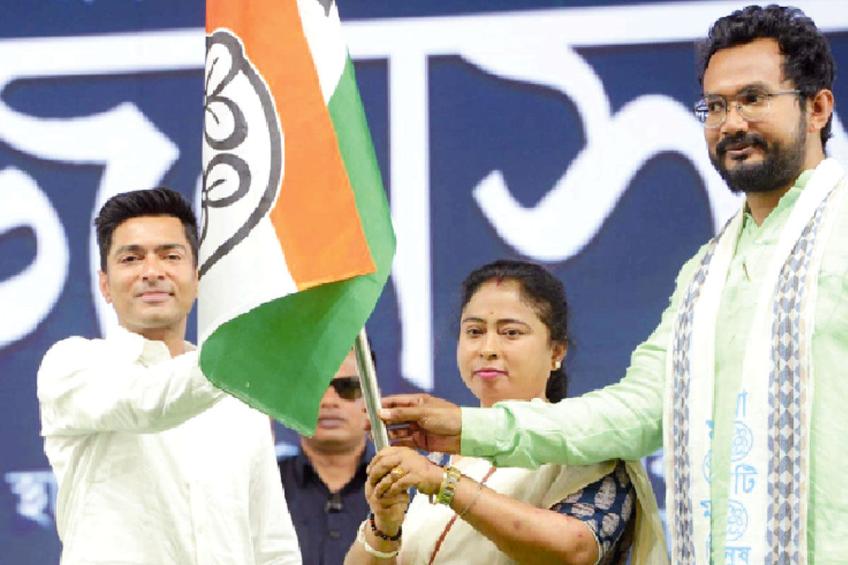 সিএএ জুমলা : অভিষেক