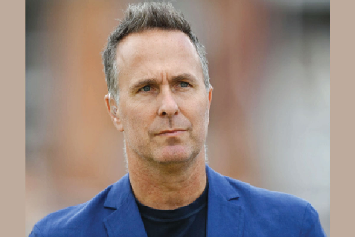 কোহলিকে বিশ্বকাপ দলে চাইছেন না ভন