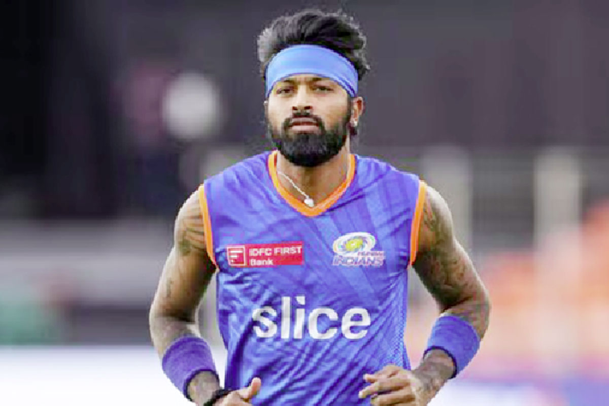 মুম্বই ছাড়লেন হার্দিকরা