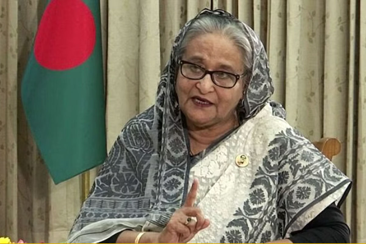 পাসপোর্ট বাতিলের পাল্টা শেখ হাসিনার ভারতে থাকার মেয়াদ বাড়াল কেন্দ্র 
