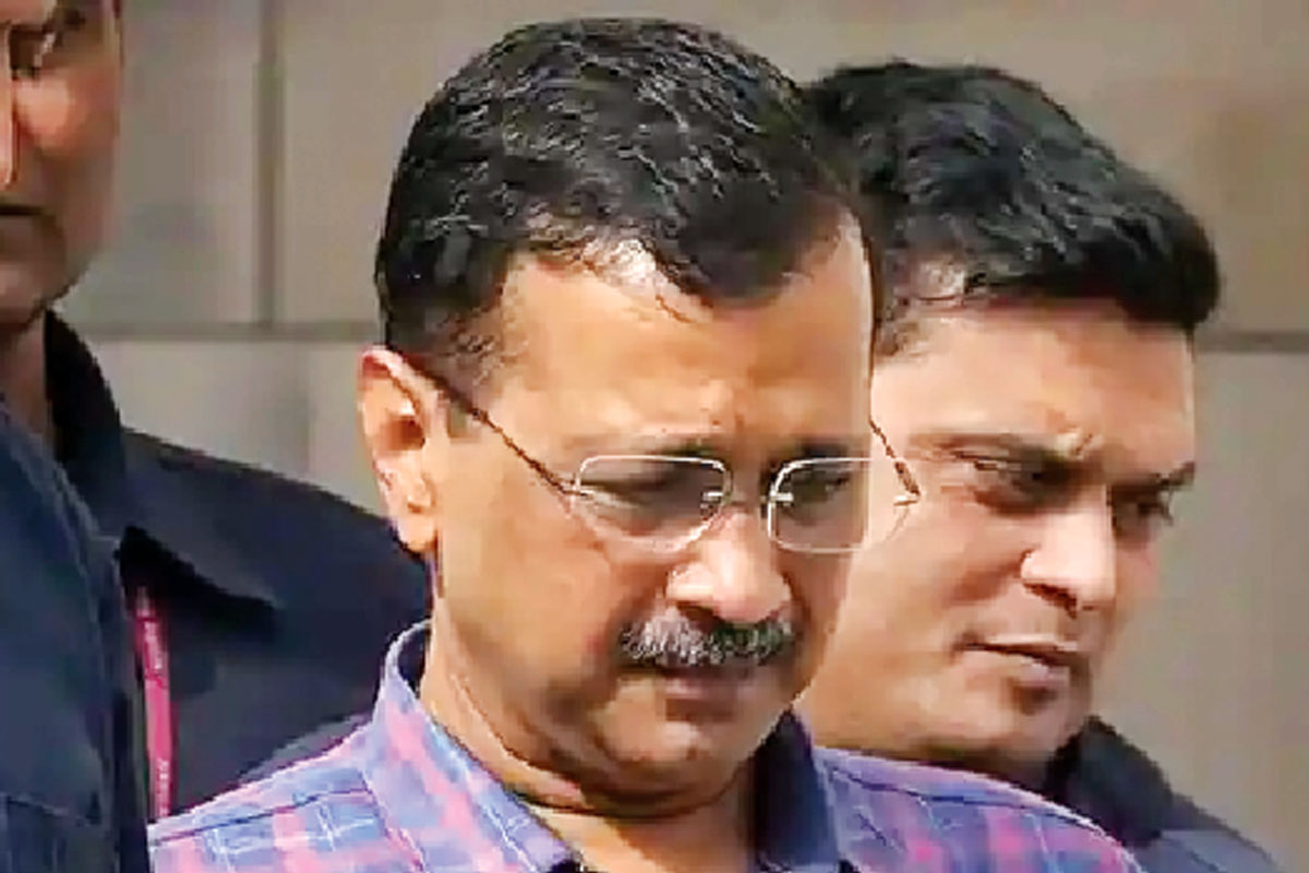 অরবিন্দ কেজরিওয়াল কি পারবেন দুর্নীতিমুক্ত রাজনীতিক হিসেবে নিজেকে প্রমাণ করতে?