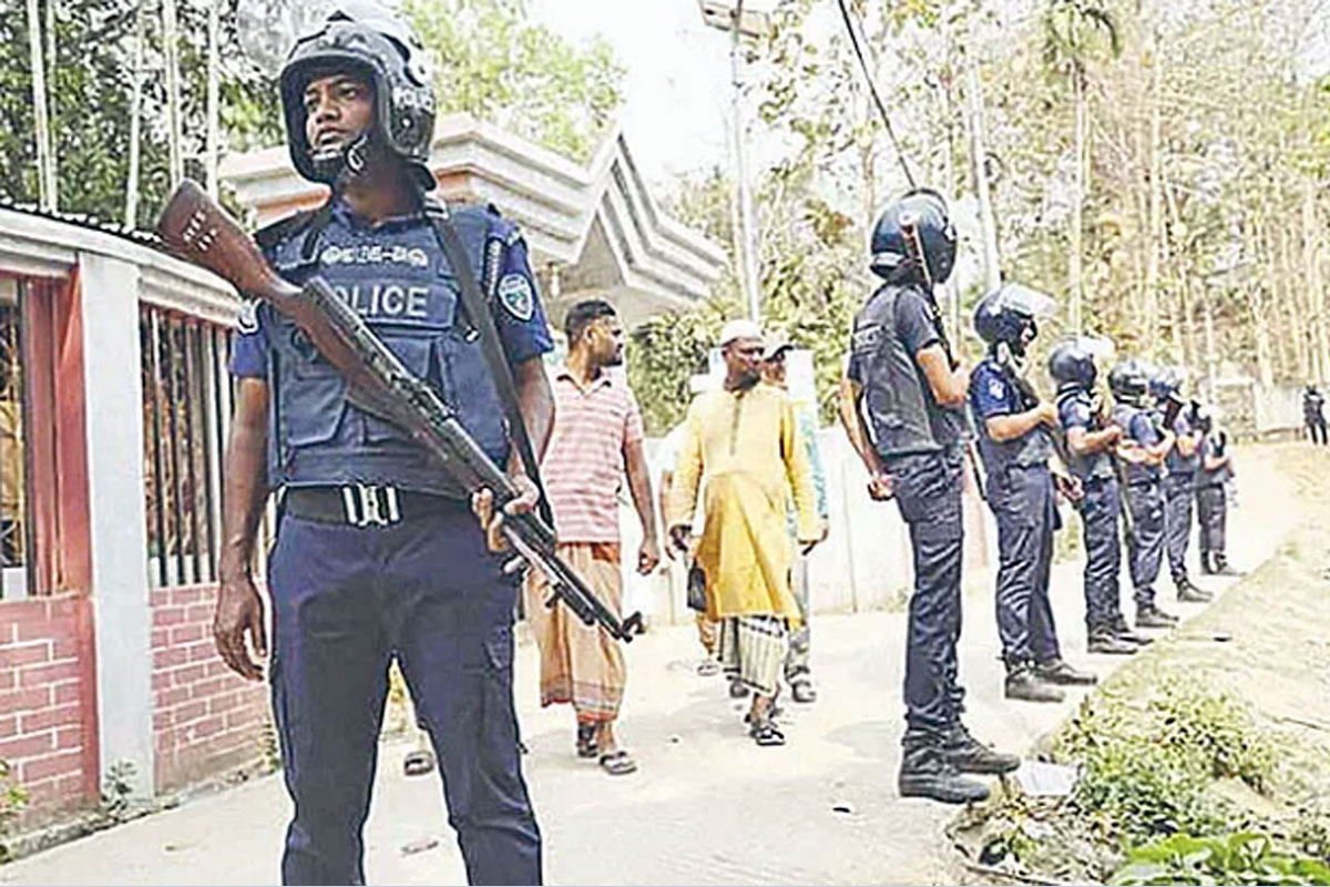 বান্দরবানে সমন্বিত অভিযান শুরু, কেএনএফ-এর শীর্ষ নেতা গ্রেপ্তার