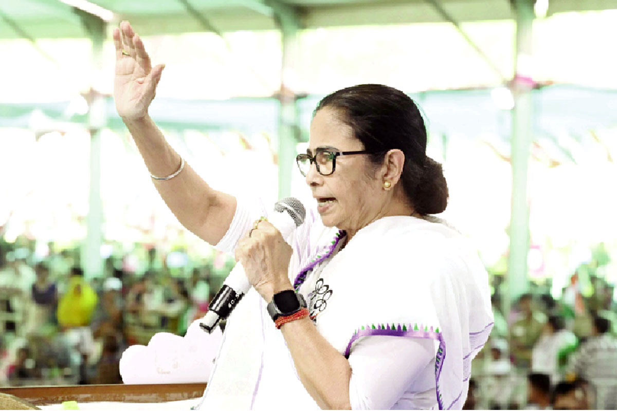 এত লু বইছে, তবু হারাতে হবে বিজেপিকে : মমতা