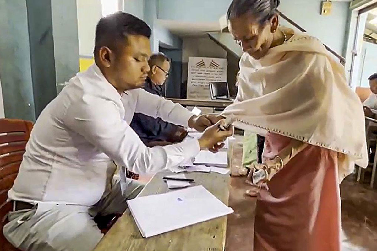 মণিপুরের ১১ বুথে পুনর্নির্বাচন আজ