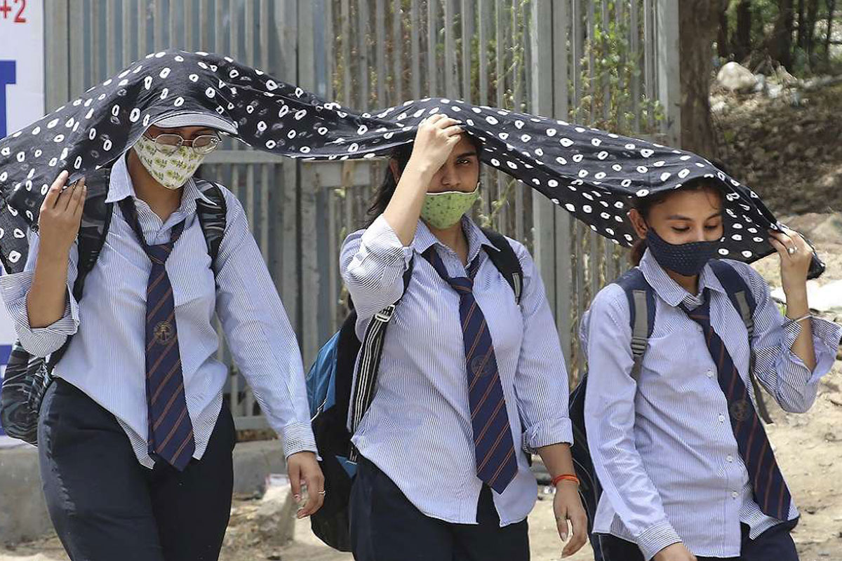 গরমের ছুটির রুটিনে জেলা অনুযায়ী পরিবর্তন ঘোষণা পর্ষদের