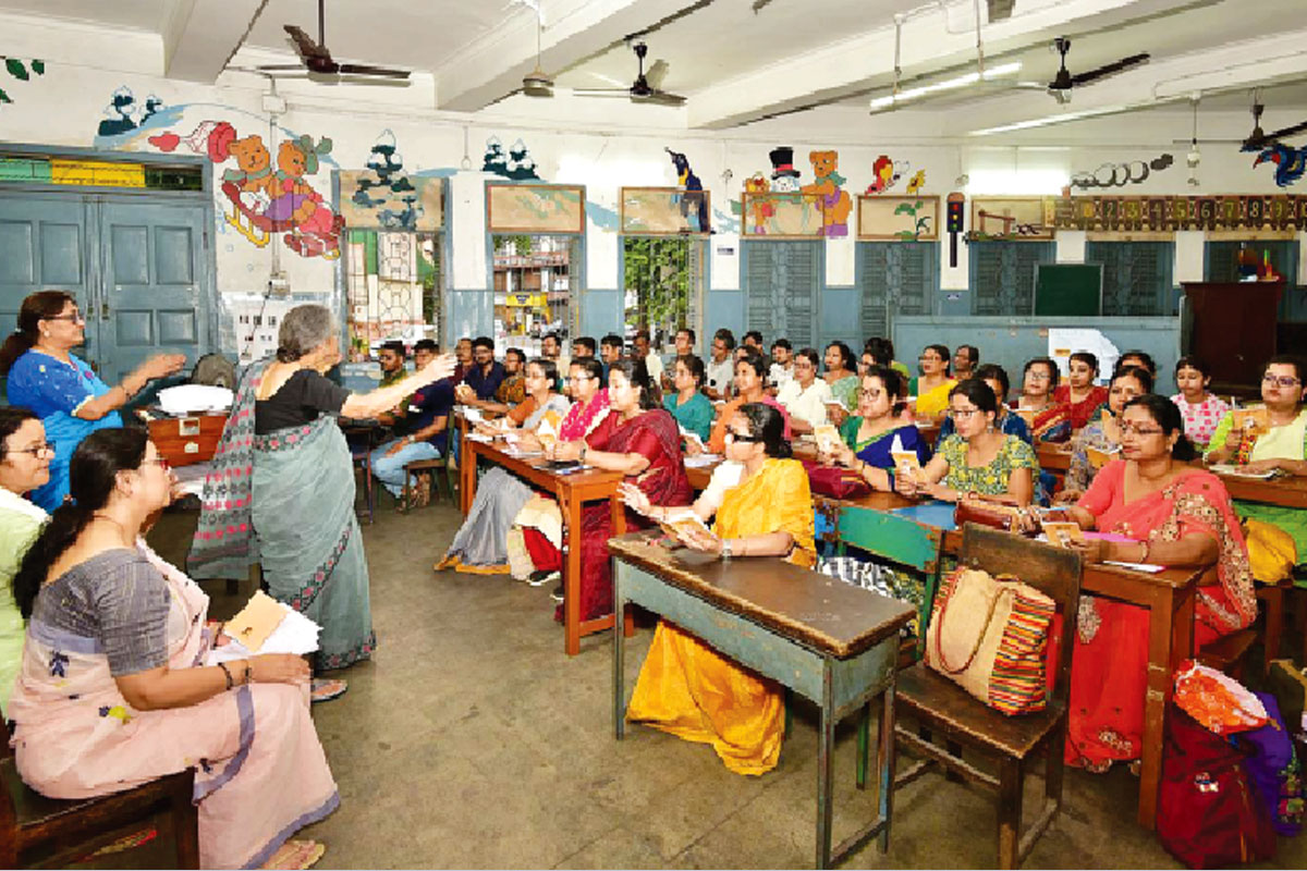 নতুন আঙ্গিকে হাজার কন্ঠ