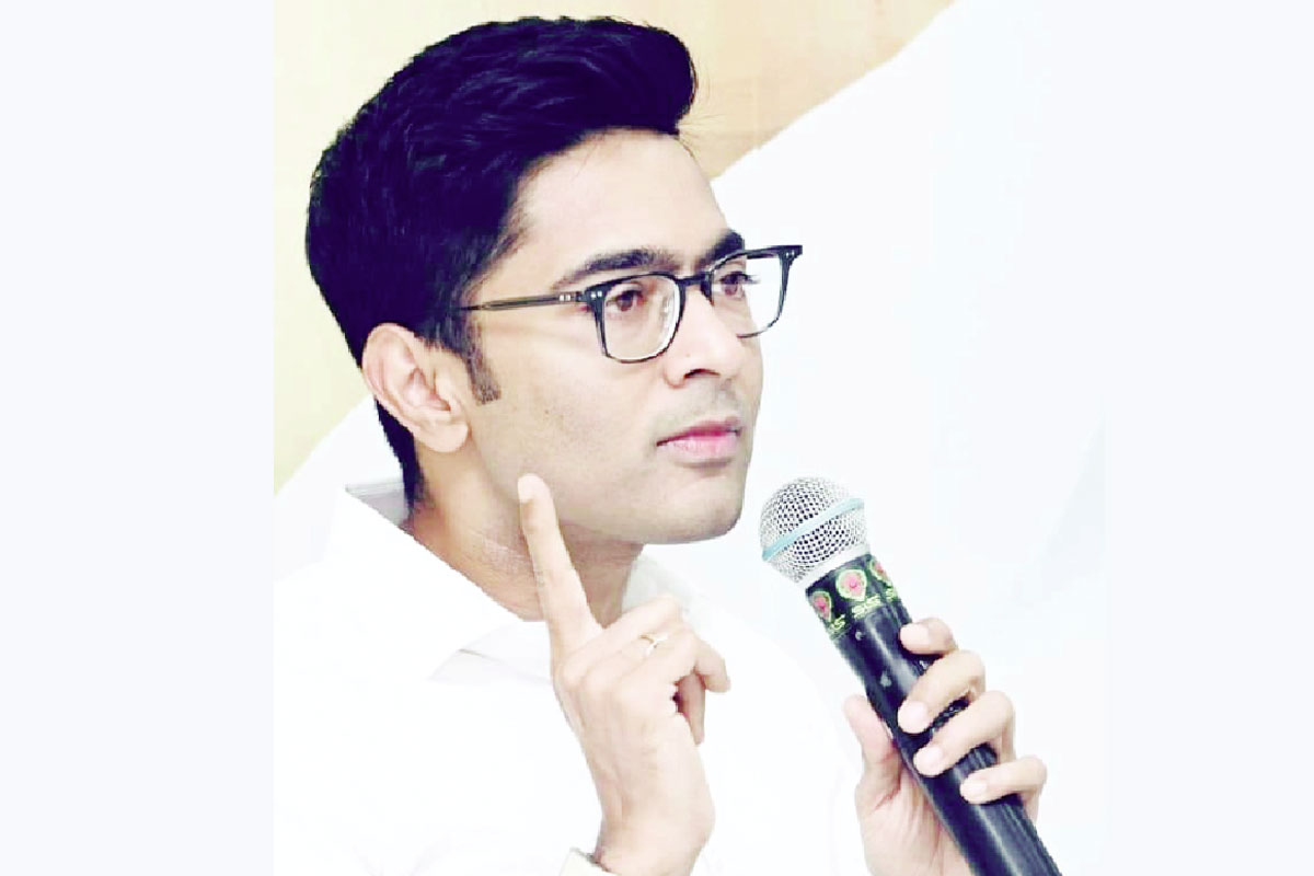 ভাষণ না দিয়ে শ্বেতপত্র প্রকাশ করুন মোদি: অভিষেক