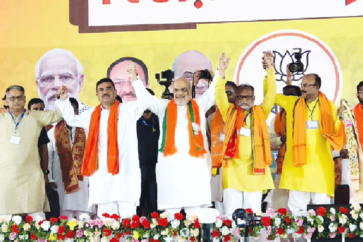 সিপিএম ও তৃণমূলের শাসনের সমালোচনায় অমিত শাহ