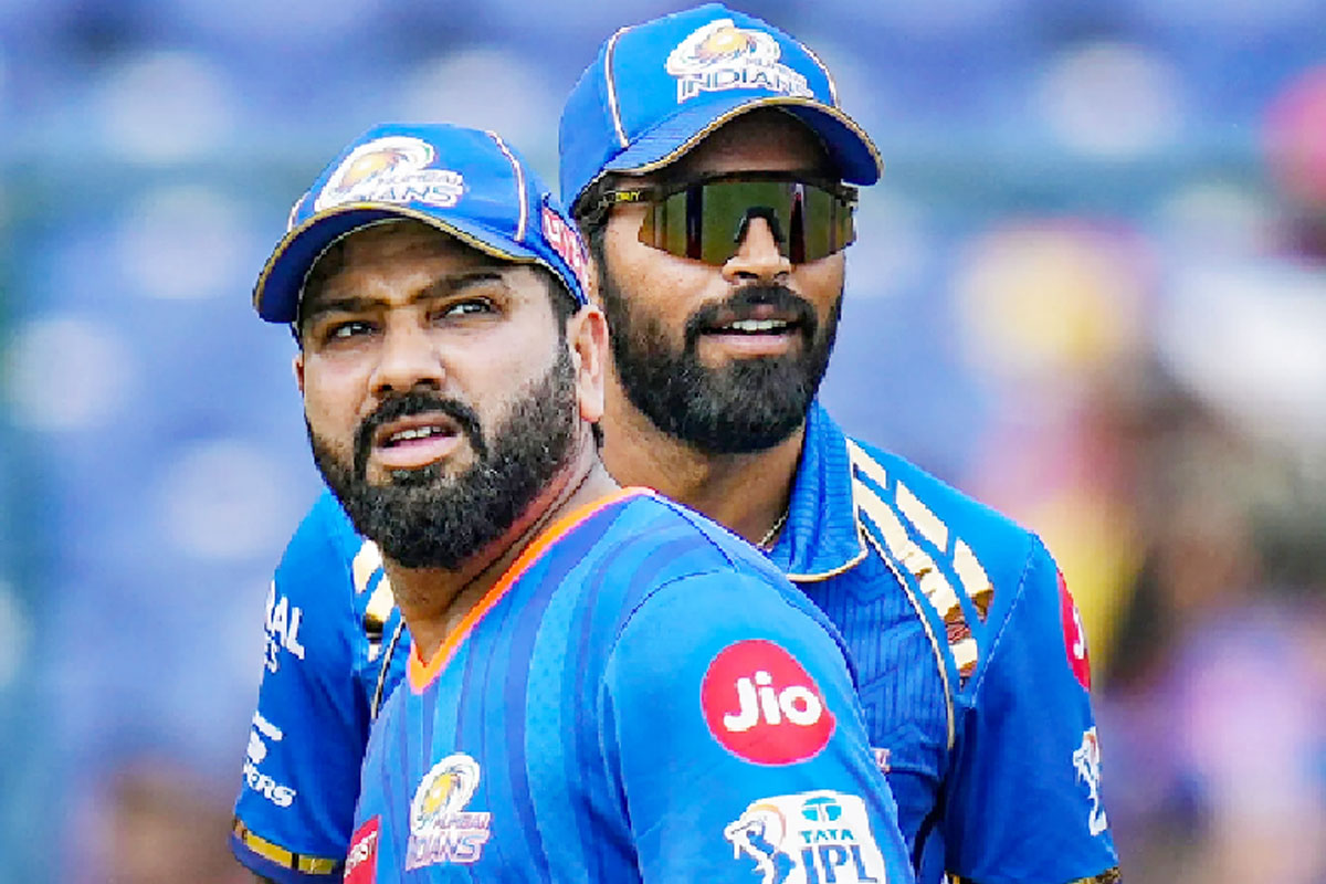 মুম্বই শিবির দুই ভাগে বিভক্ত