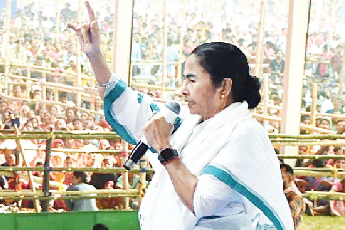 ‘বড় বড় কথা’, ২৬ হাজার চাকরি তো আপনার দল খেয়েছে : মমতা
