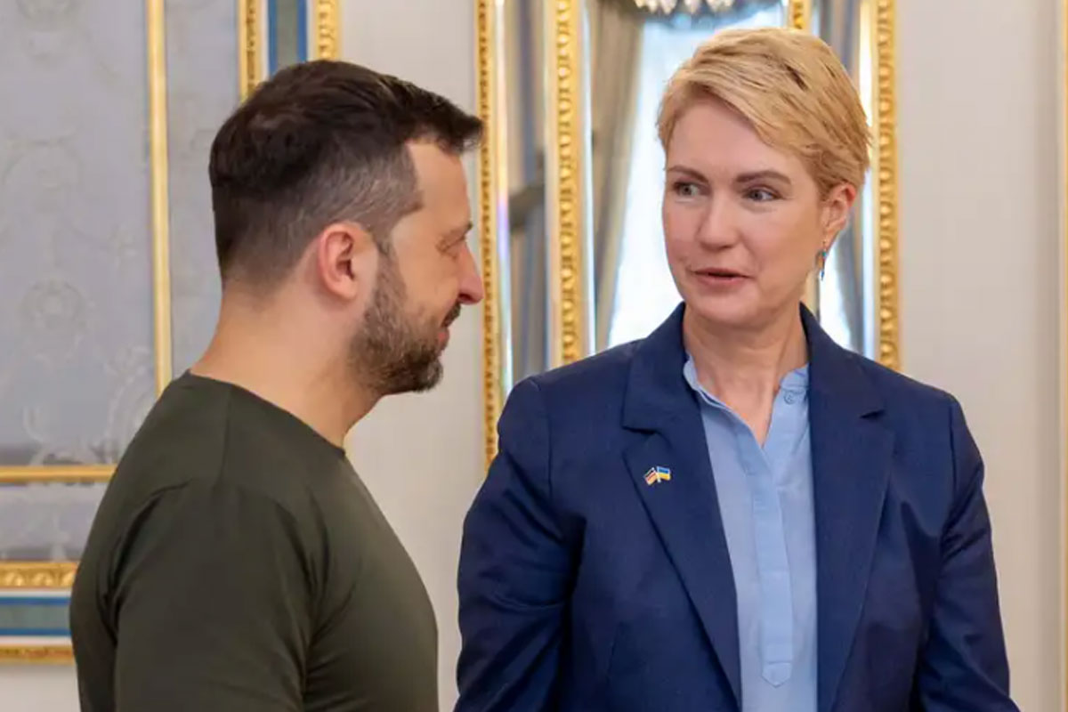 আড়াই বছর পর ইইউর সদস্য তকমা ইউক্রেনের