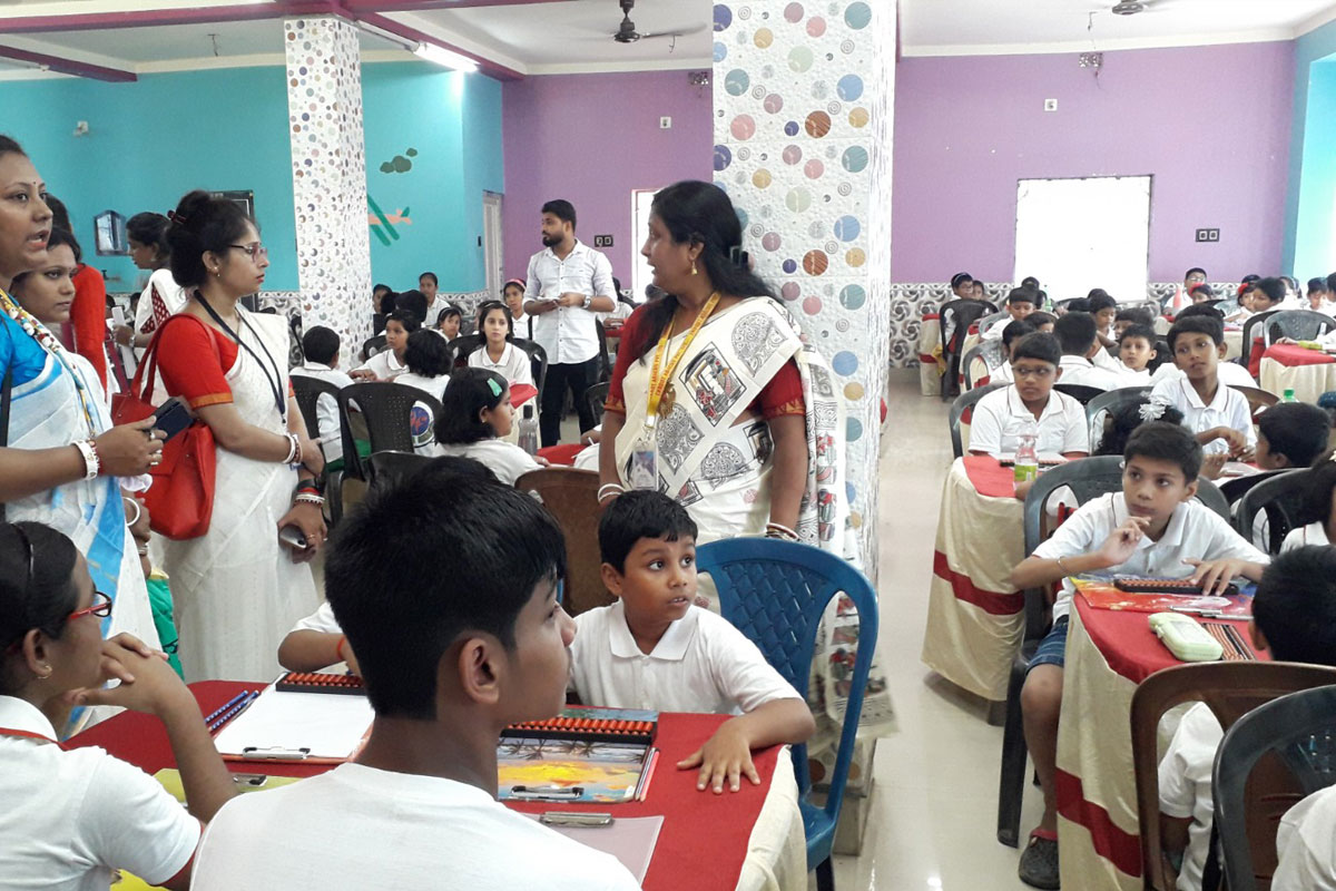 অ্যাবাকাসের উদ্যোগে অঙ্ক শিক্ষার প্রতিযোগিতামূলক পরীক্ষা