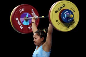 অলিম্পিকে সোনার লক্ষ্যে ভারোত্তোলক মীরাবাই